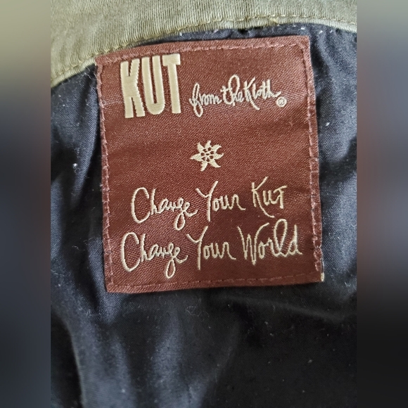 KUT from the cloth womens green mid rise cargo pants. Womens 6. VGUC - Picture 4 of 10